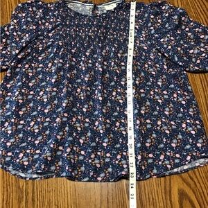 Women’s size large Knox Rose Floral Blouse - Navy and Pink